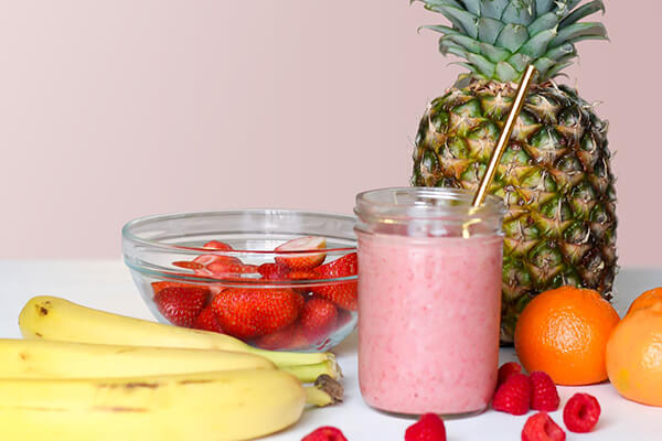 6 Mouth-Watering Smoothies for a Flat Stomach